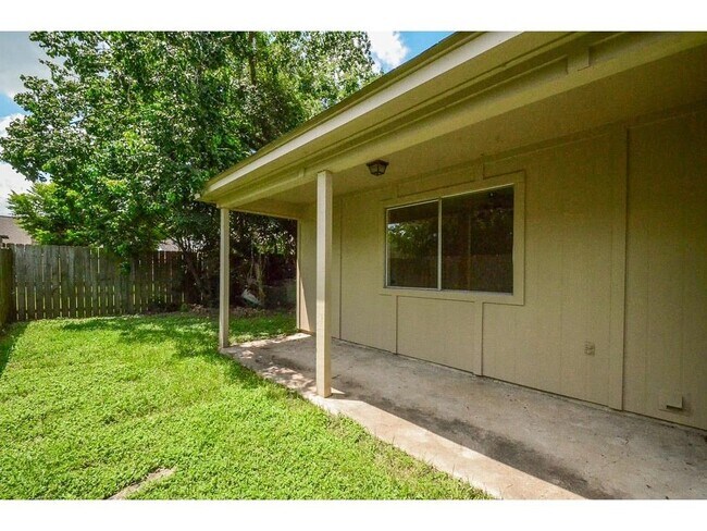 Building Photo - 7611 Shaddock Dr
