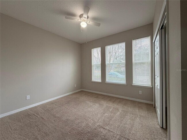 Building Photo - 8125 Graycliff Ave