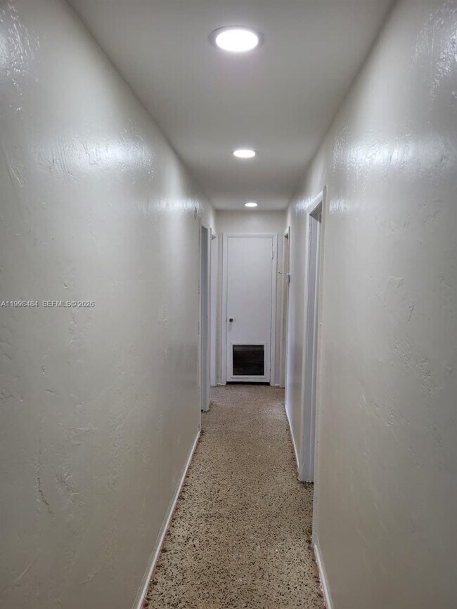 Building Photo - 26925 SW 145th Ave