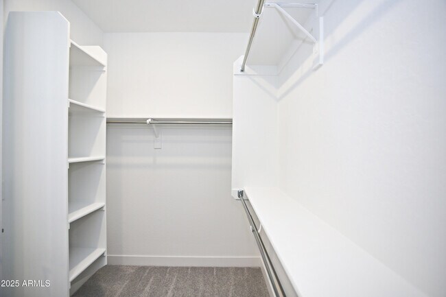 Building Photo - 773 W Lark Dr