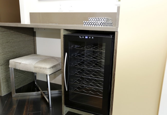 Building Photo - 375 Logan St