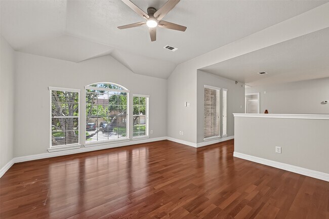 Building Photo - 1522 Brook Grove Dr