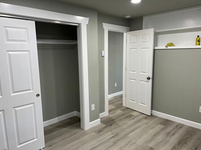 Building Photo - 1912 S 17th St