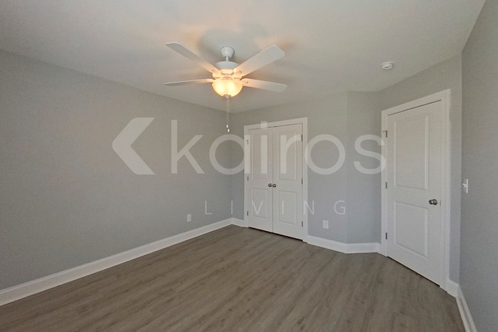 Building Photo - 3704 Oak Leaf Wy