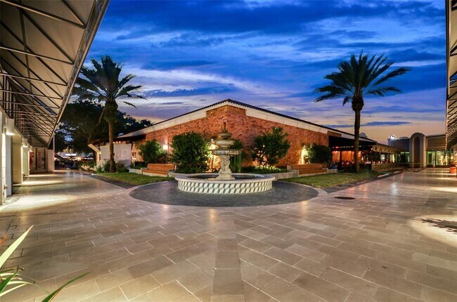 Building Photo - 1806 W Morrison Ave