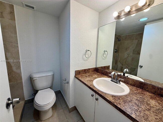 Building Photo - 9143 SW 77th Ave