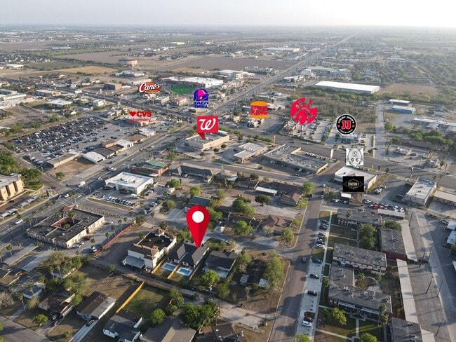 Building Photo - 1809 Pease St