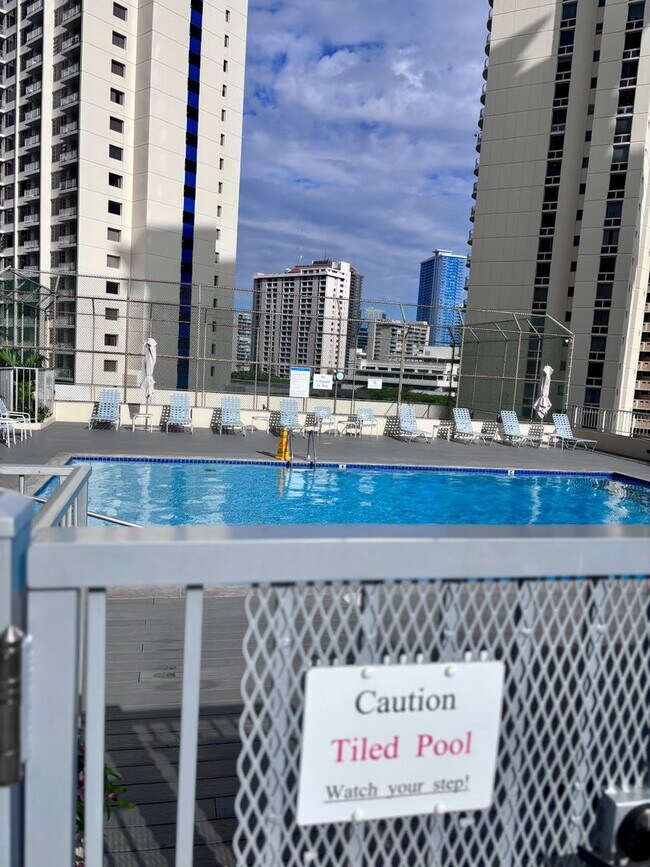 Building Photo - For Rent | A 3 Bedroom, 3 Bathroom, with 1 Assigned Parking Stall at Waipuna