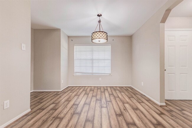 Building Photo - 3114 Maryfield Ln