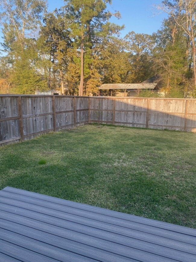 Building Photo - 1411 Las Cuevas Dr