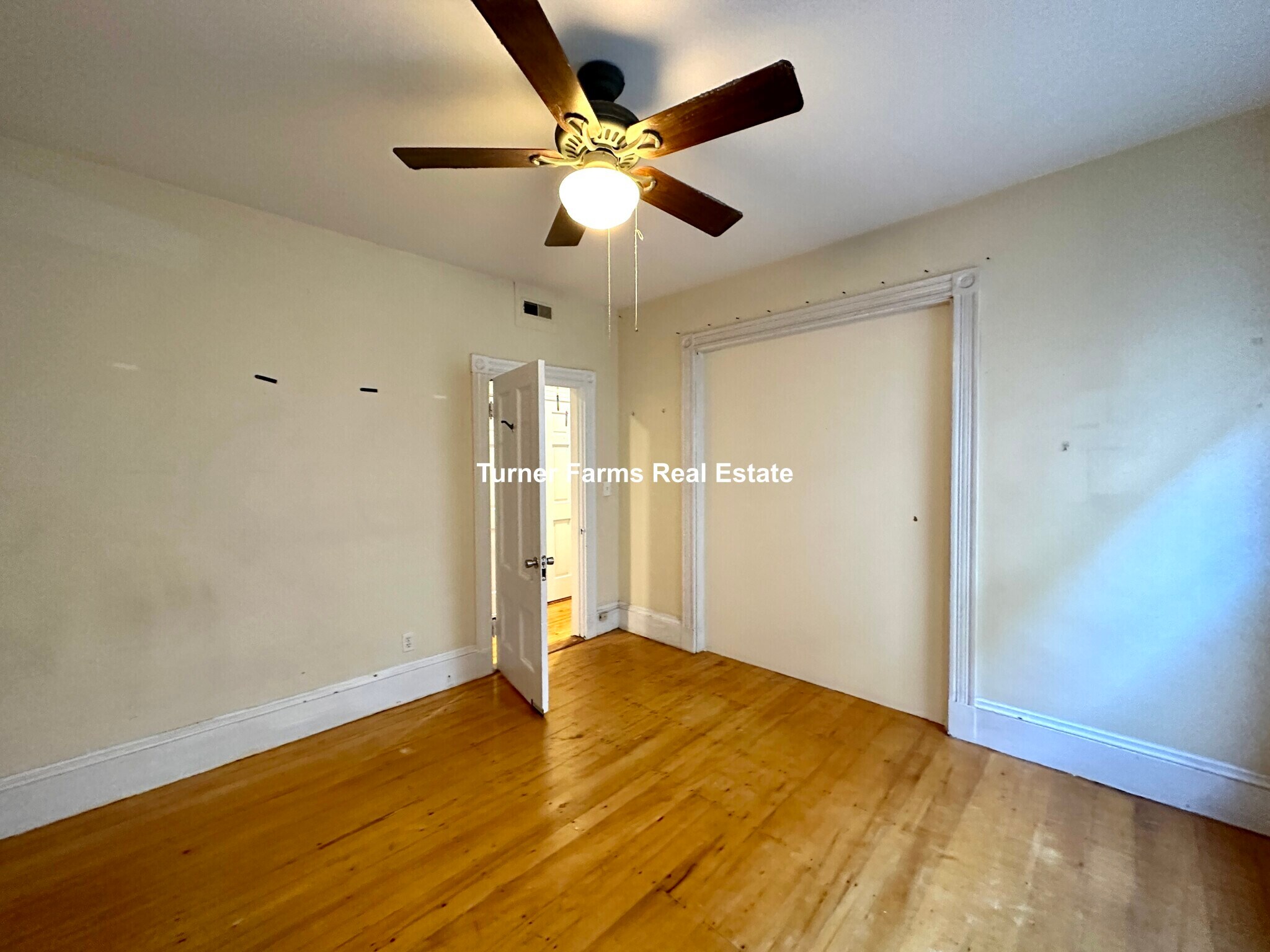 Building Photo - 5 Sachem St