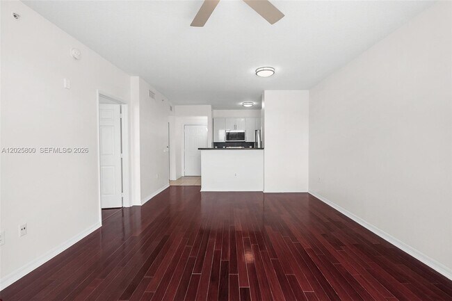 Building Photo - 2421 NE 65th St
