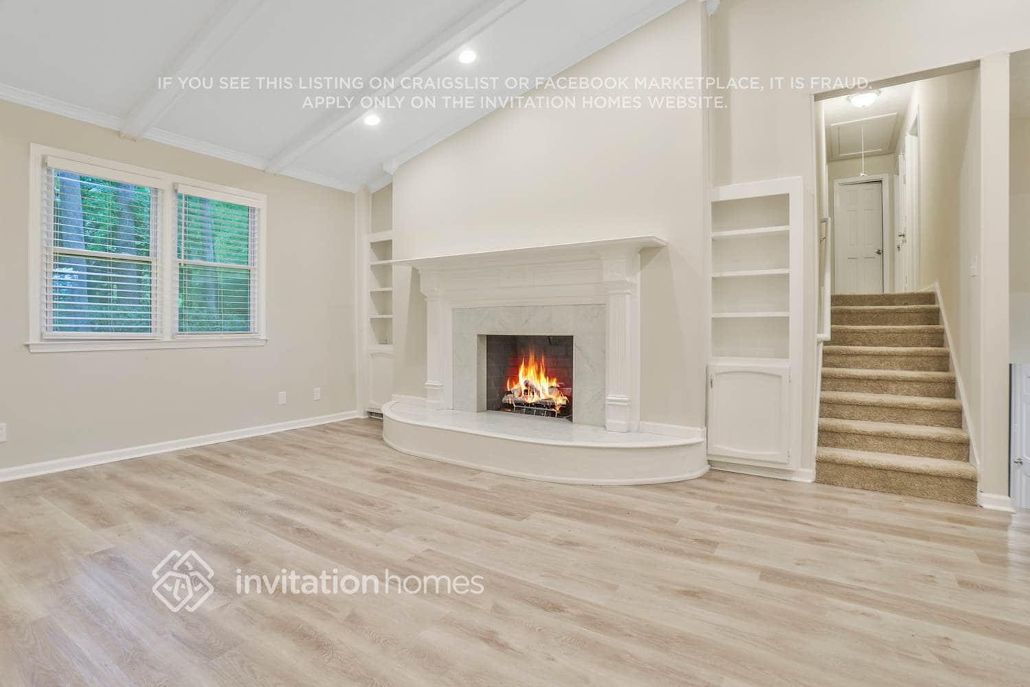 Building Photo - 349 Charmers Way SW