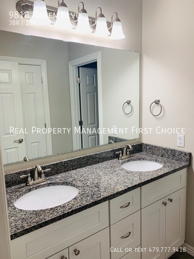 Building Photo - 3 BED DUPLEX IN CHAFFEE CROSSING