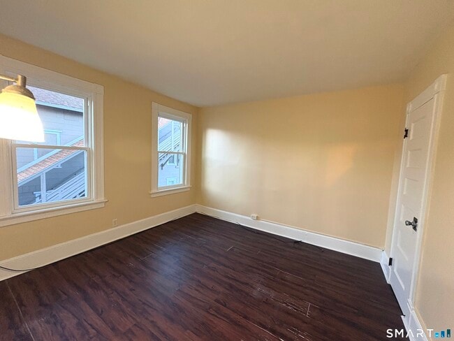 Building Photo - 171 Bassett St