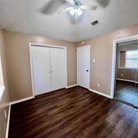 Building Photo - 205 Sunset Dr