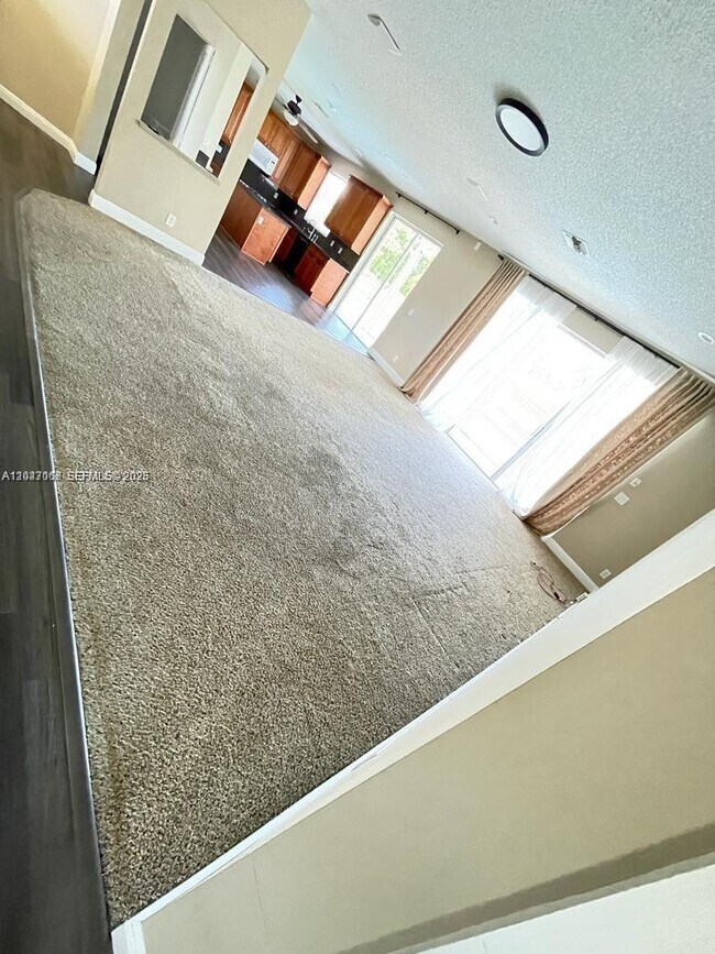 Building Photo - 558 Stonemont Dr