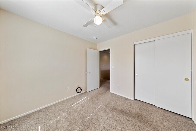 Building Photo - 10552 Calico Pines Ave