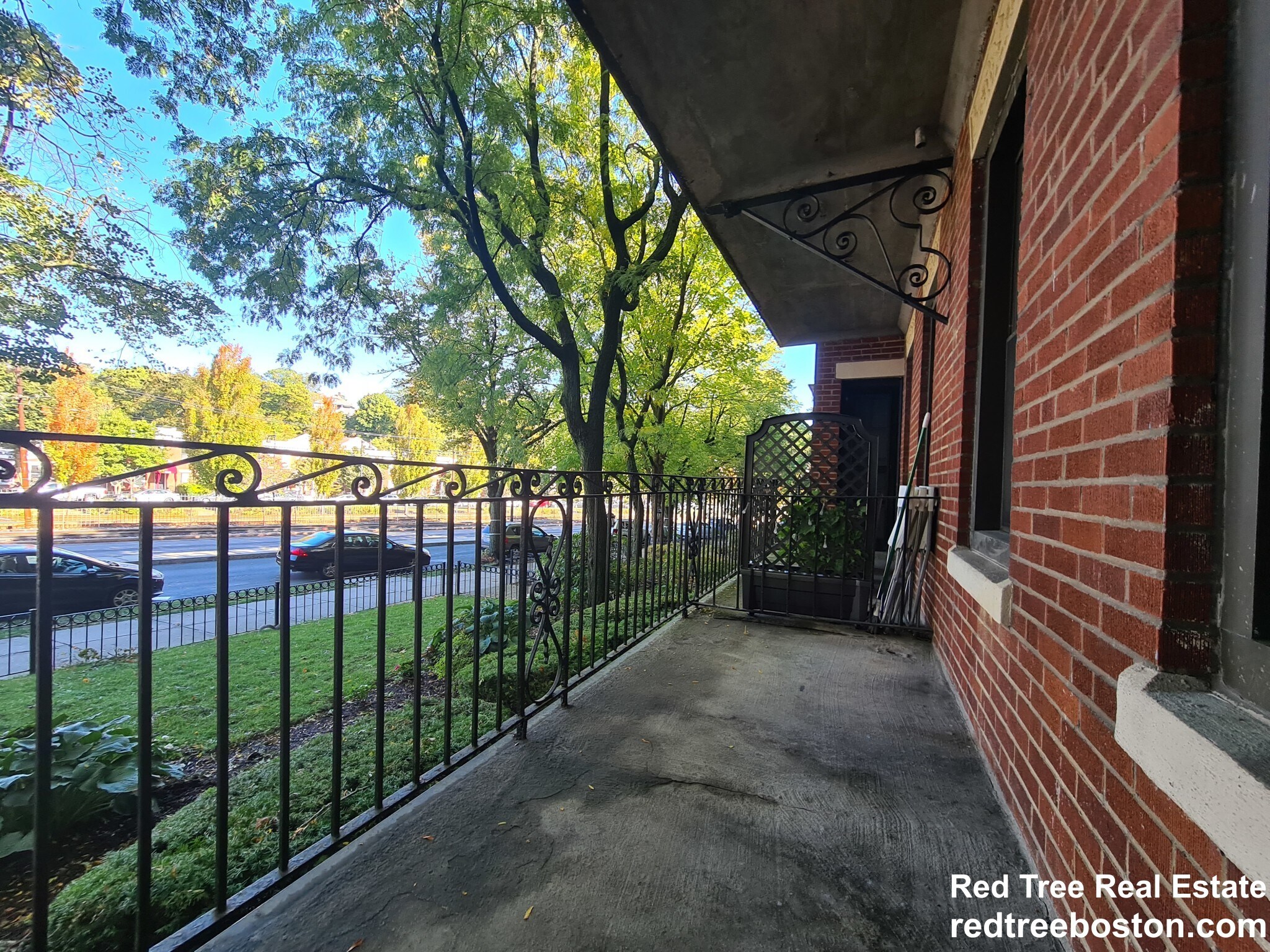 Building Photo - 1758 Commonwealth Ave