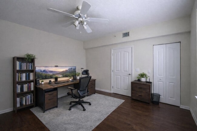 Building Photo - 2038 Alta Meadows Ln