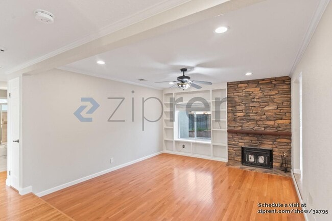 Building Photo - 34348 Atteridge Ct