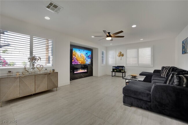 Building Photo - 10336 Early Morning Ave