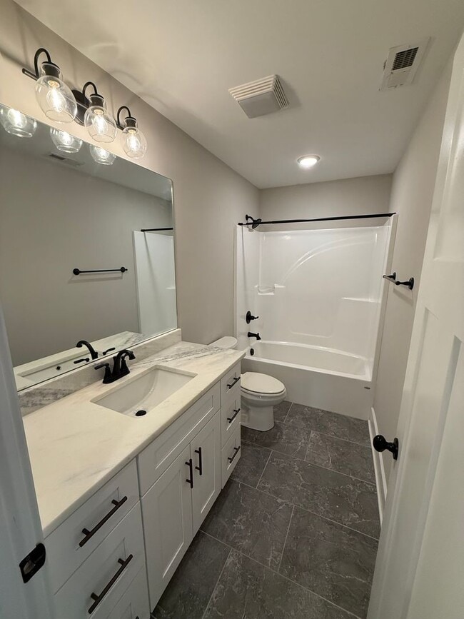 Building Photo - Beautiful New Build 4 Bed, 3.5 Bath, 2 Car Garage - Community Pool & Walking Trail!