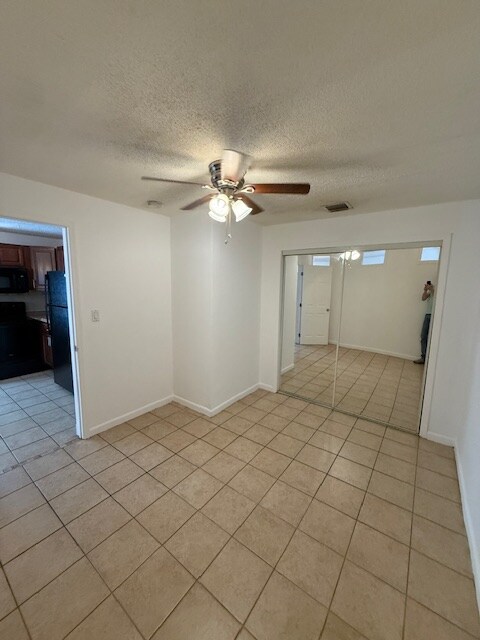 Building Photo - 5972 NW 19th St