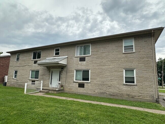 Building Photo - 103 E Harrison Ave