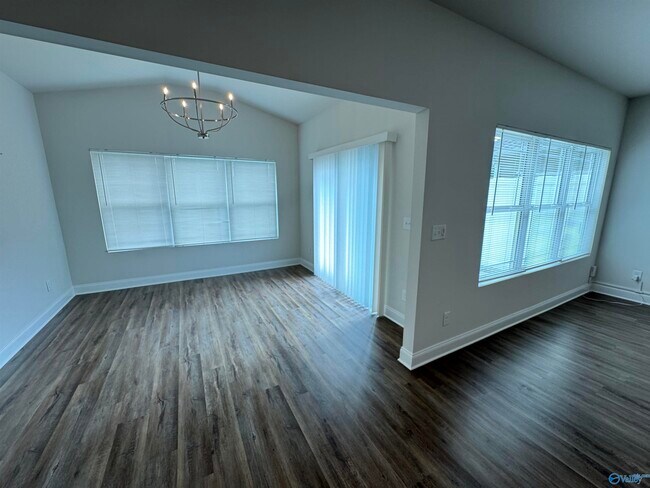 Building Photo - 103 Woodsbrook Pl SW