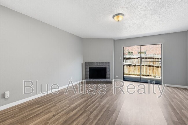Building Photo - 8108 Foxfire Ln