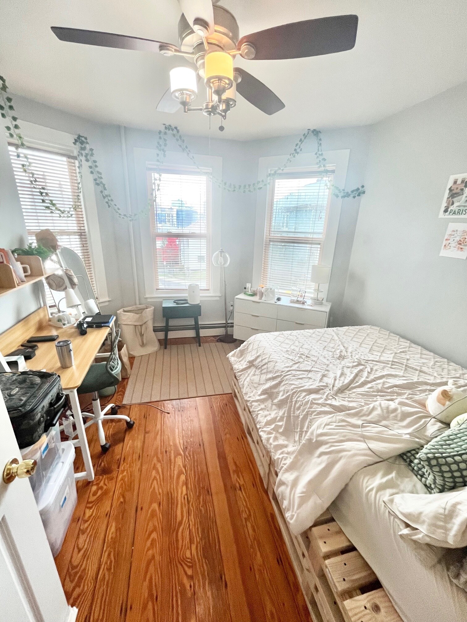 Building Photo - 180 Hillside St