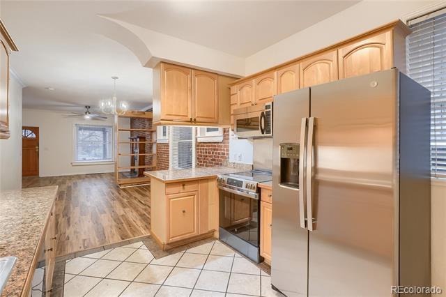 Building Photo - 2106 E 17th Ave