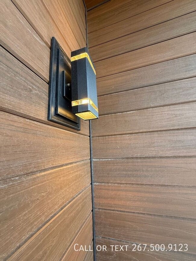 Building Photo - 3005 Gaul St