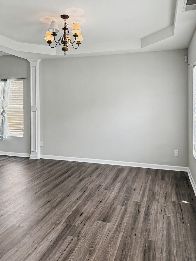 Building Photo - 2717 Forest Grove Ct