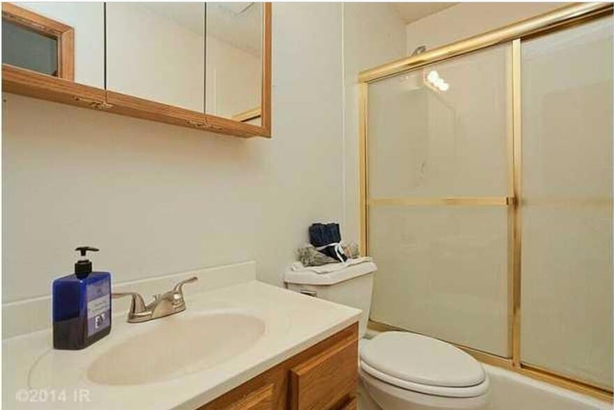 bathroom - 4202 Enden Ln