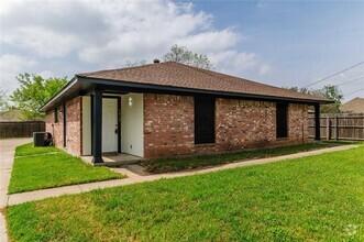 Building Photo - 1517 Trinity View St