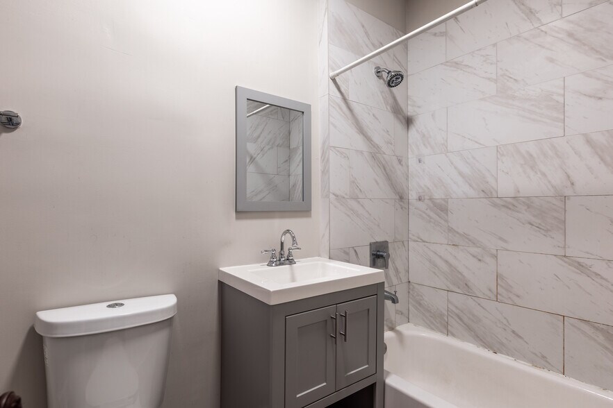 Building Photo - 3620 W Grace St