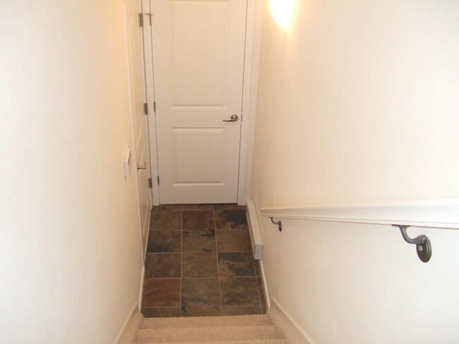 Building Photo - Rare Townhome in Park Hill with 2BR/2.5