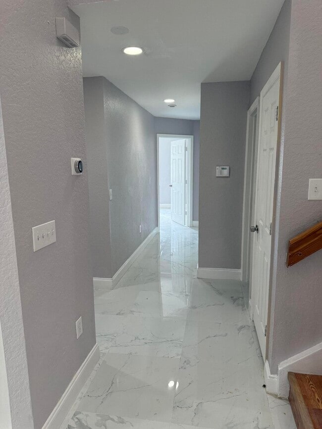 Building Photo - 9831 NW 24th St