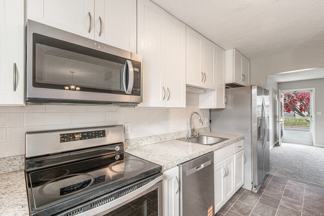 Building Photo - 3520 Tower Dr