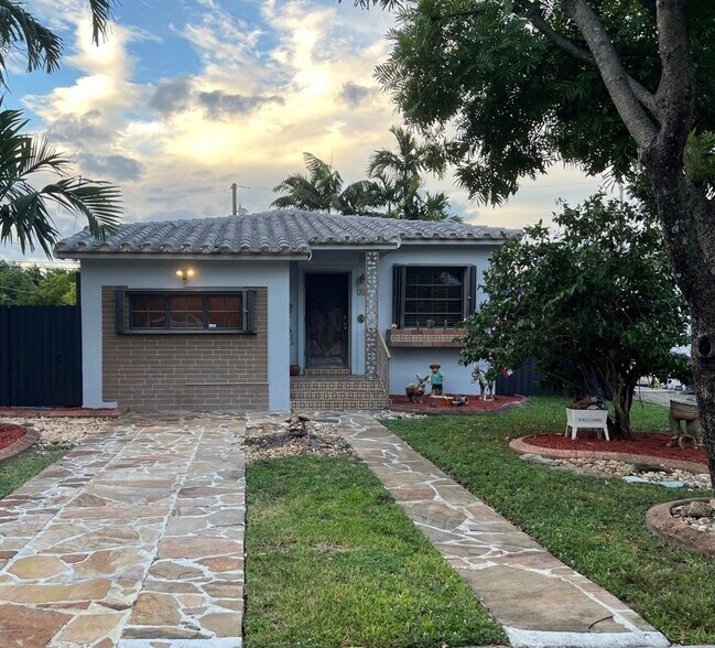 Primary Photo - 189 Glendale Dr