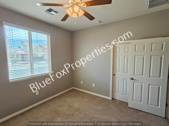 Building Photo - 12855 N Oak Creek Dr