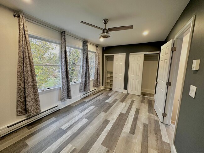 Building Photo - 55 Woodland Pl