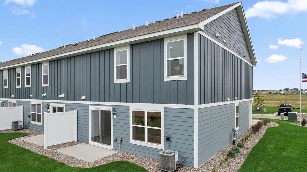 Building Photo - 17584 Driscoll Pl