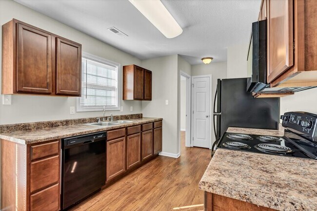 Building Photo - 555 S Old Sevierville Pike