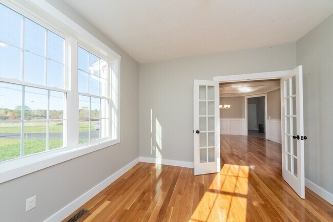 Building Photo - 61 Boutelle Rd