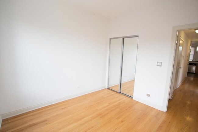 Floorplan - 5355-5361 S. Cottage Grove Avenue