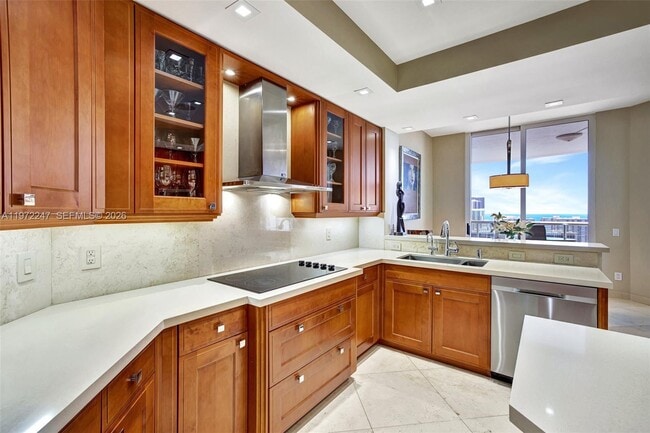 Building Photo - 21200 Point Pl