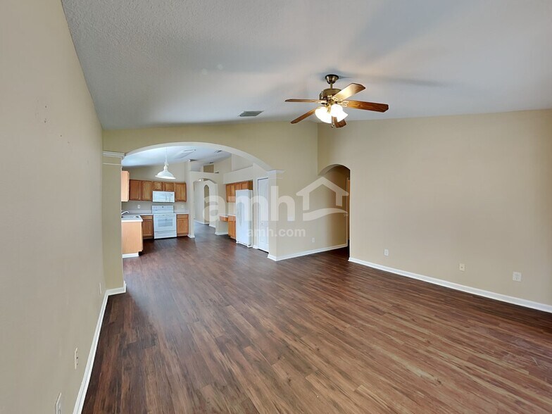 Building Photo - 10407 Paragon Pl